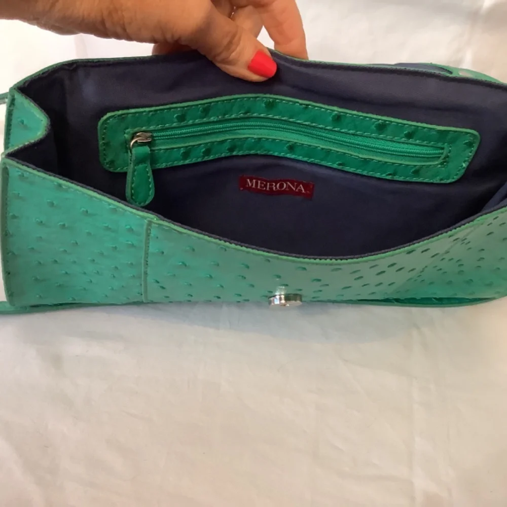 GUC‎ Merona green faux ostrich shoulder clutch bag